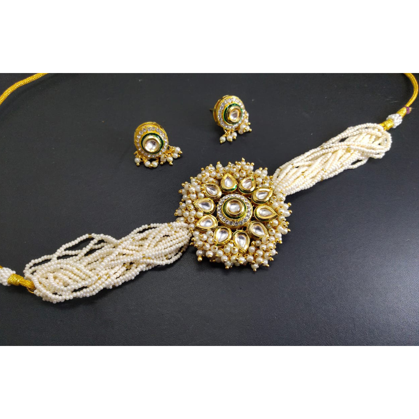 Gold Tone Kundan Choker Necklace Set With Earring