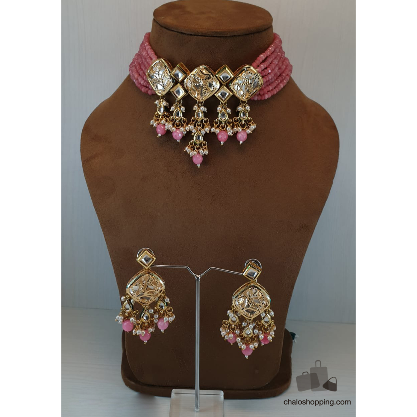 High Quality Kundan Choker Necklace with Pink Onyx Neckline