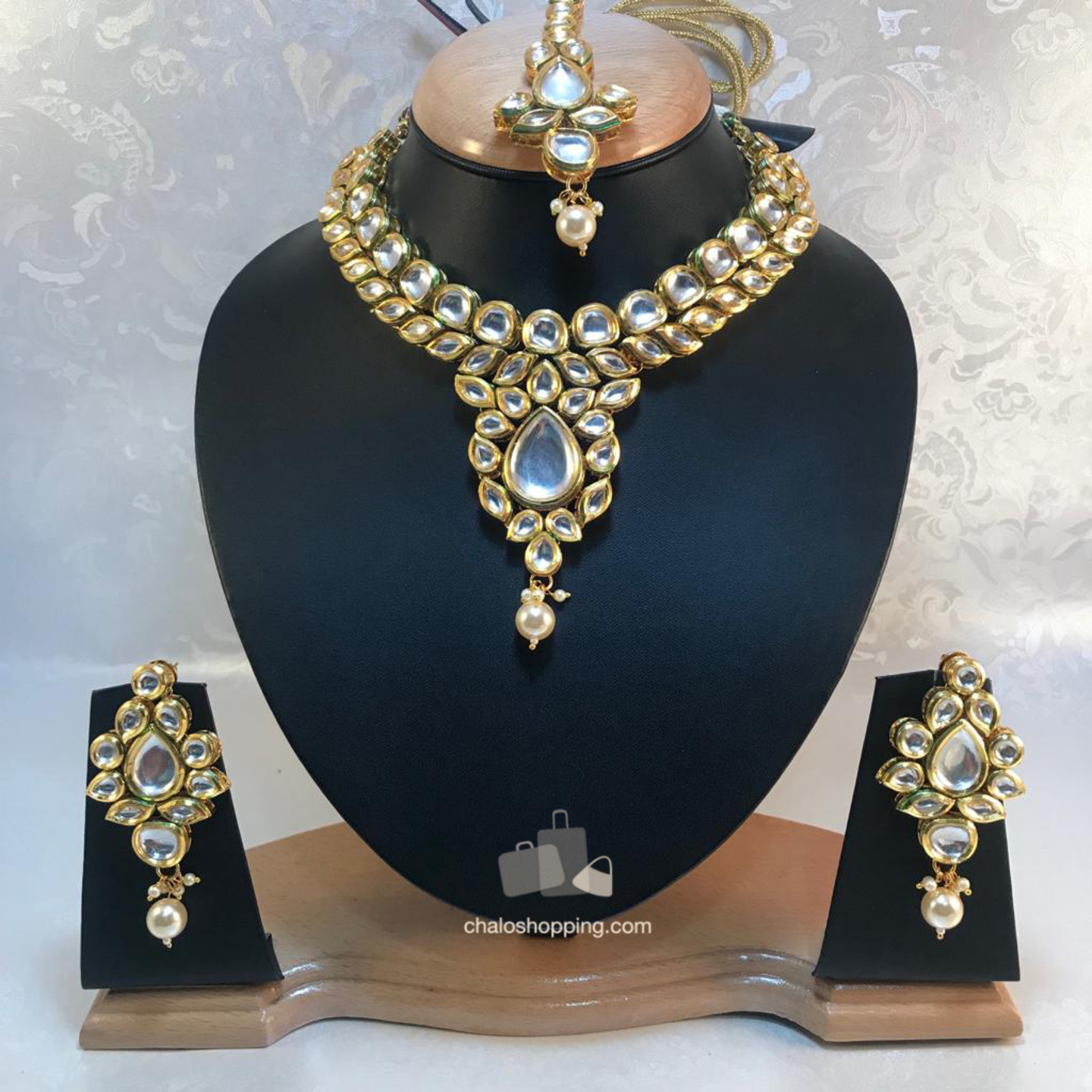 High Quality Kundan Inspired Necklace Set with Tika
