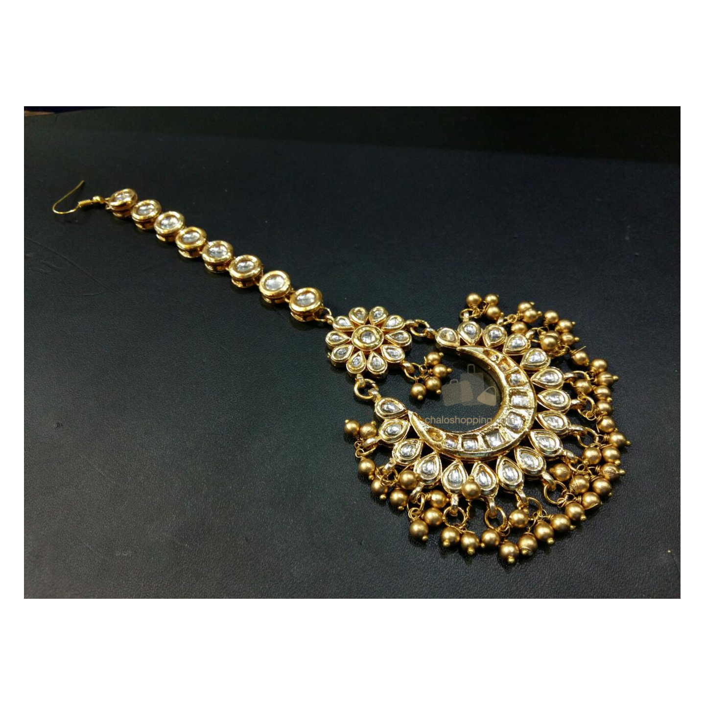 Golden Pearl Kundan Tika