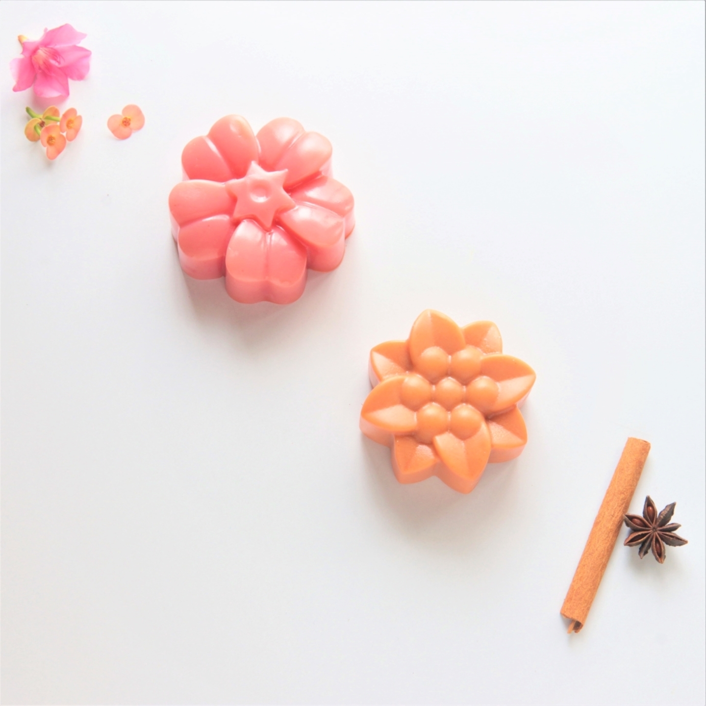 Mrija Handmade soap Flower Shaped Soaps Orange Spice & HoneysucklePack of 2