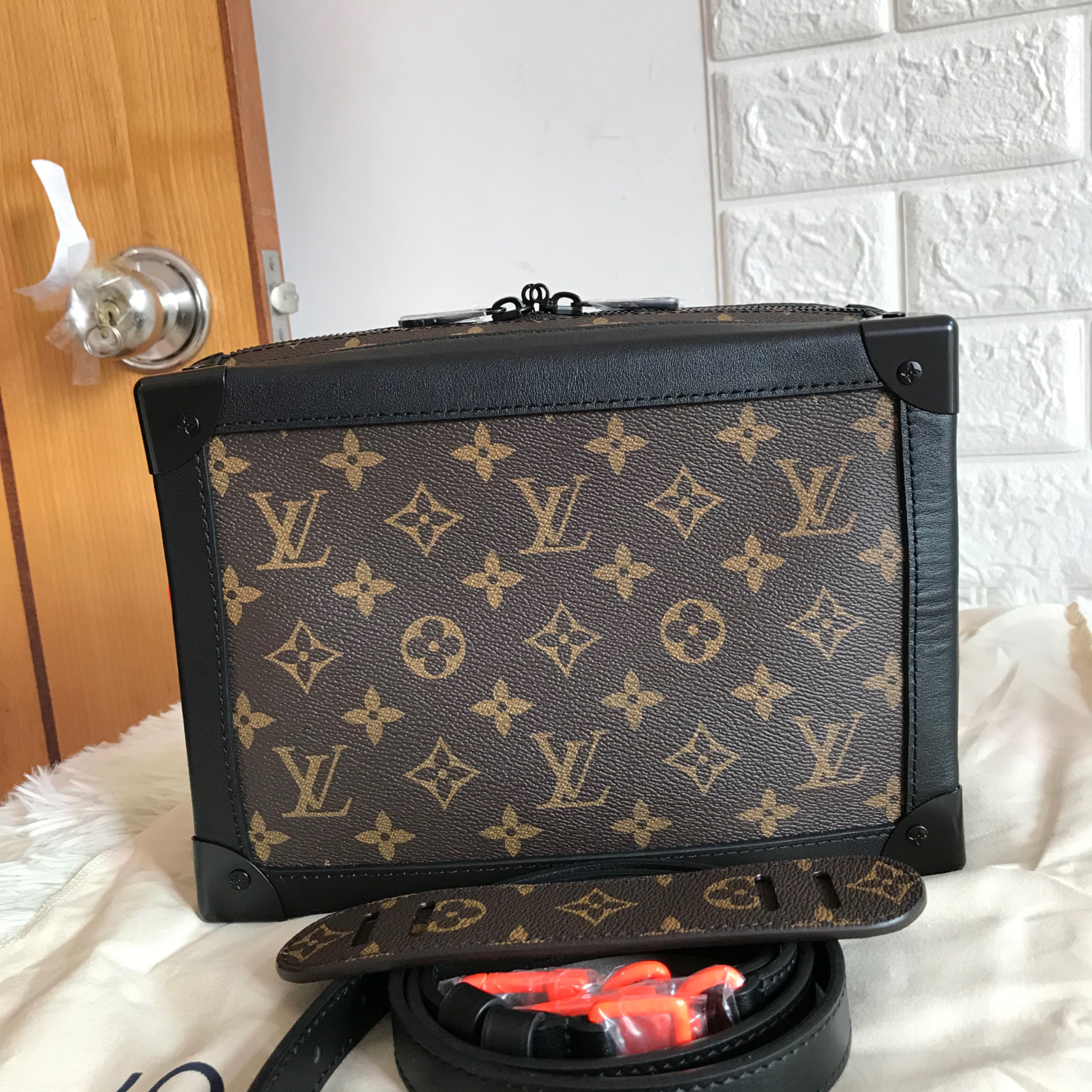 LV box shaped handbag 