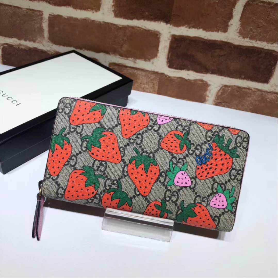 Gucci strawberry wallet