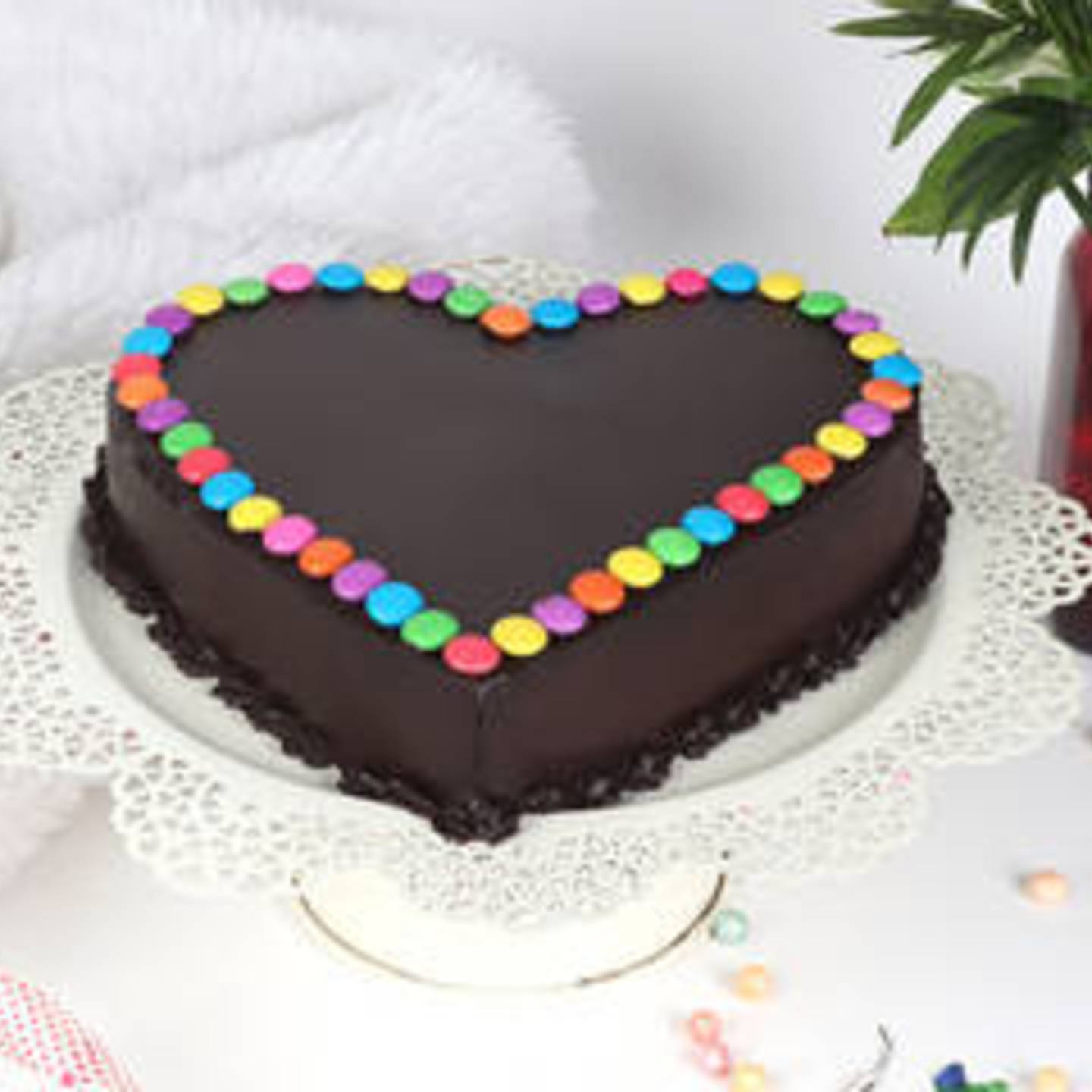 Heart Shaped Choco Gems Cake 500 grams