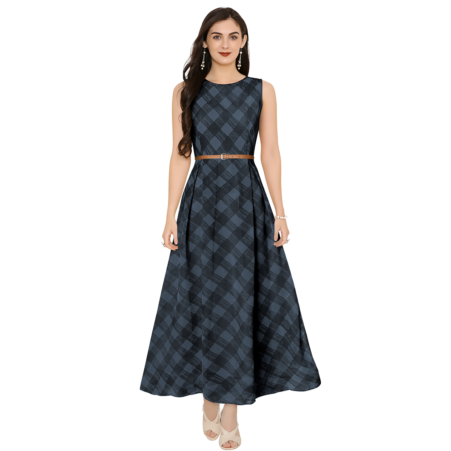 ELEGANT SQUARE BLACK GOWN WITH BELT