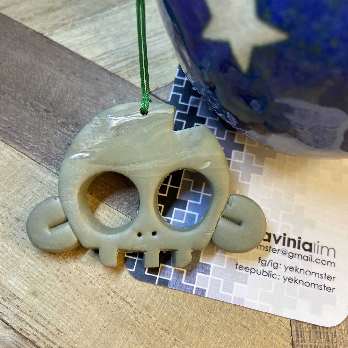 Skully keychain - White flash (Large)