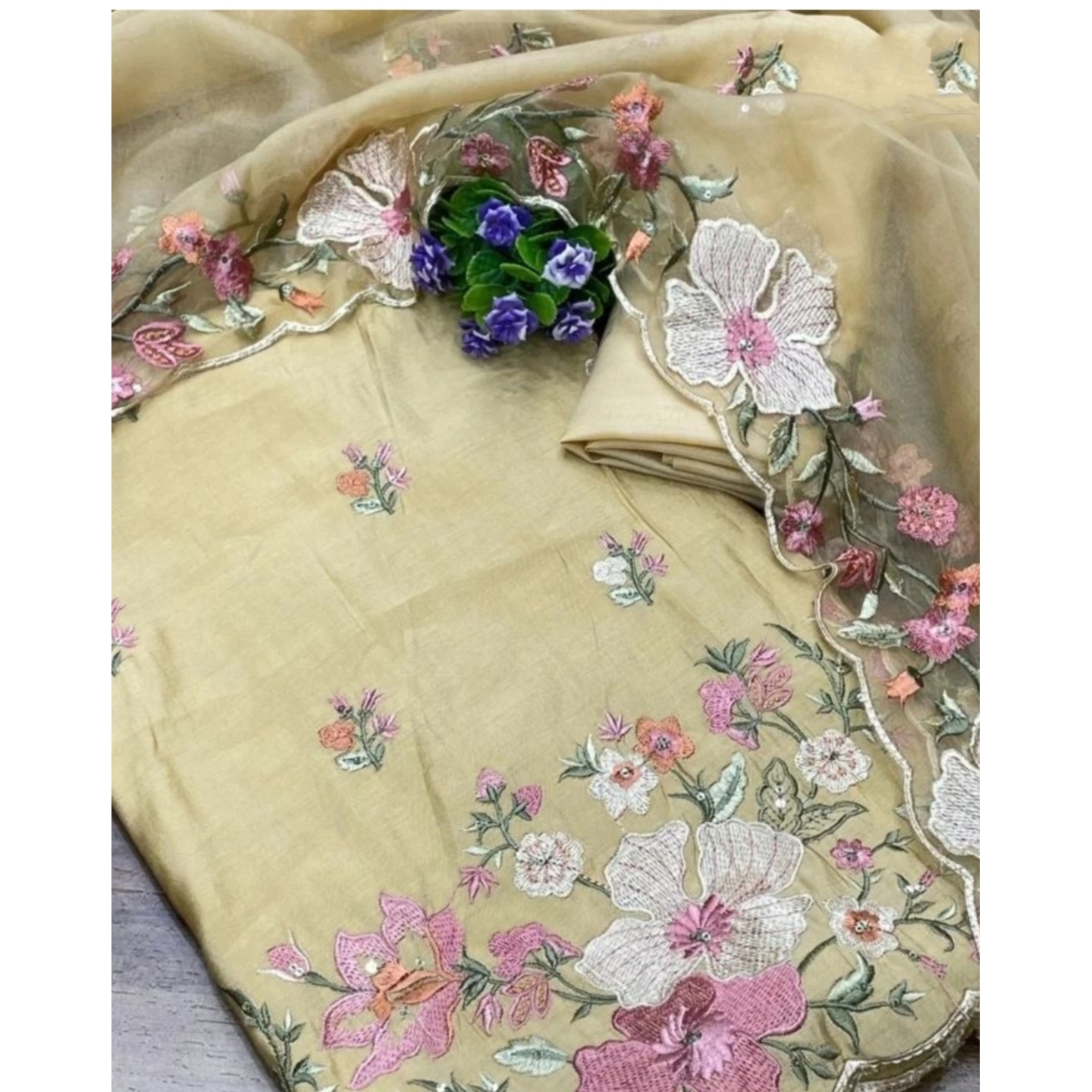 Muslin Kashmiri Beige gold