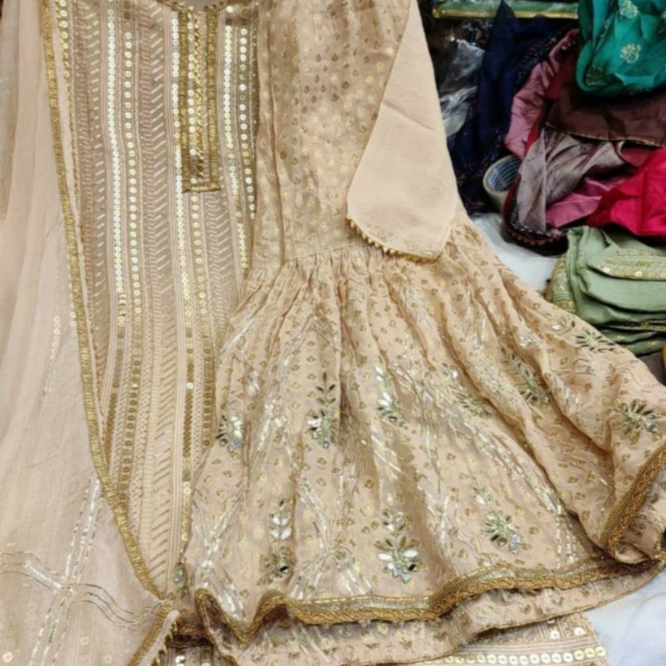 gharara suit 