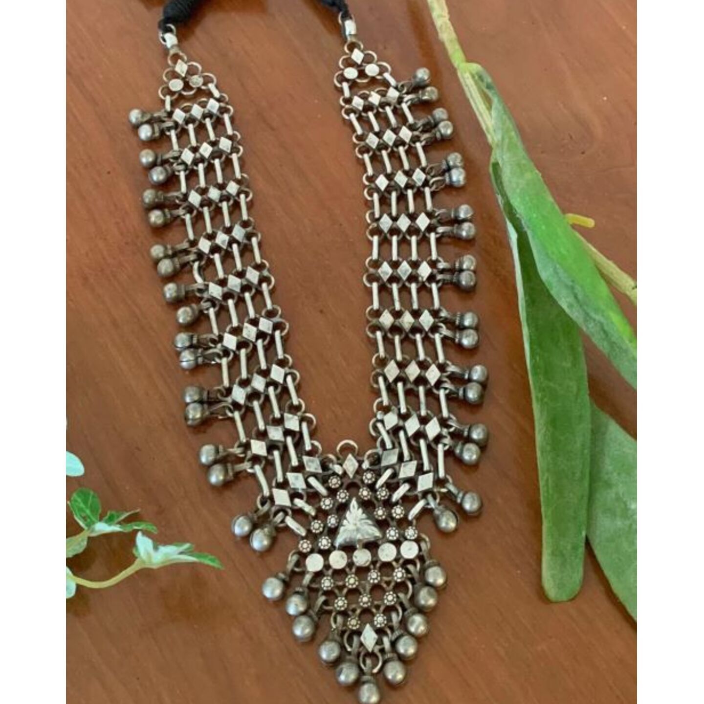 Kuhu Necklace - Nadia Collection