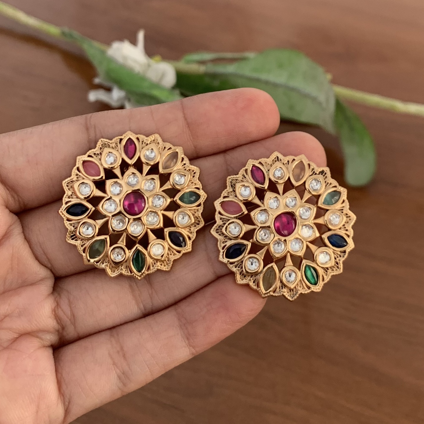 Raga Kundan Stud Earring