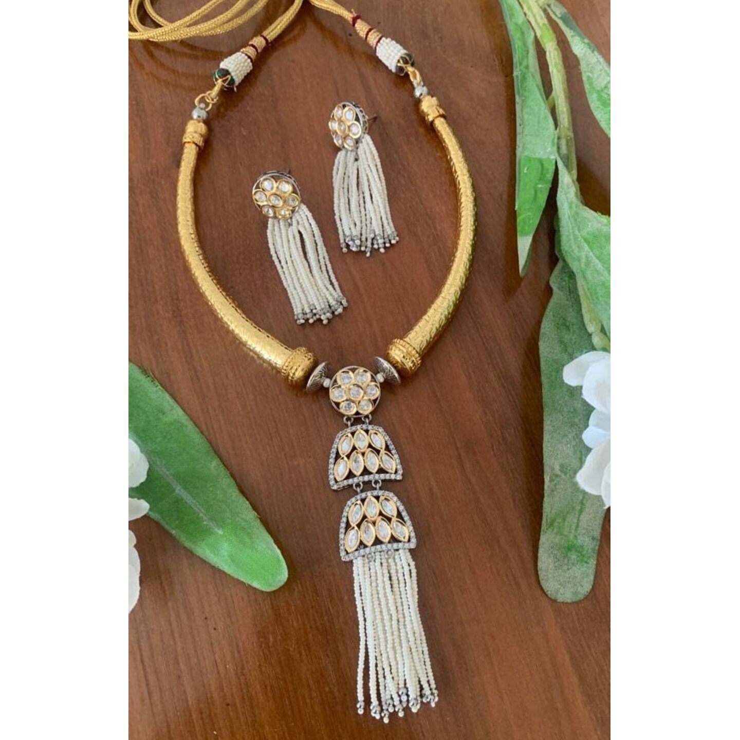 Vriddhi Halsi Moti Polki Set