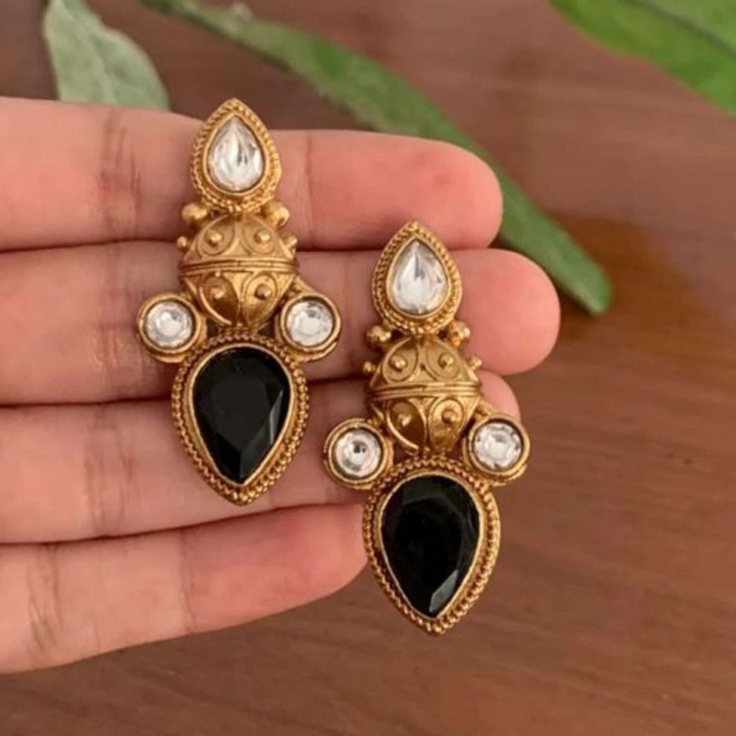 Nilma Earring