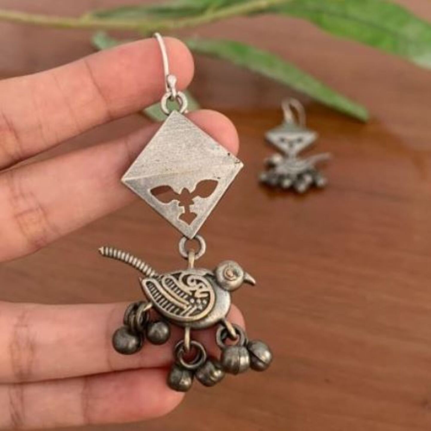 Iyla Oxidized Earring