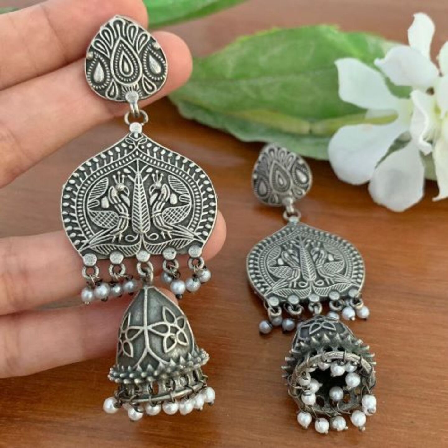 Vrishti Oxidized Earring