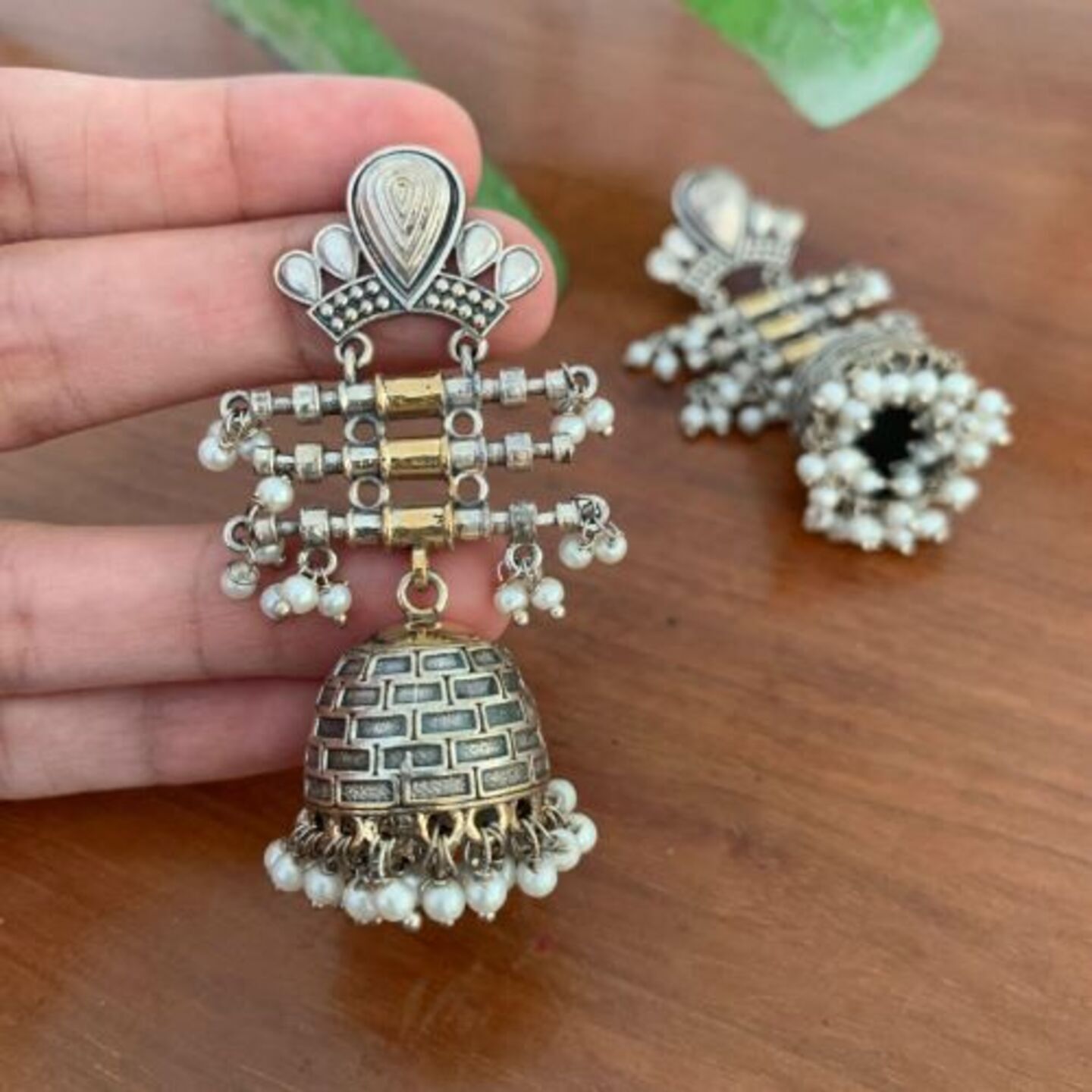 Soha Dual Tone Earring
