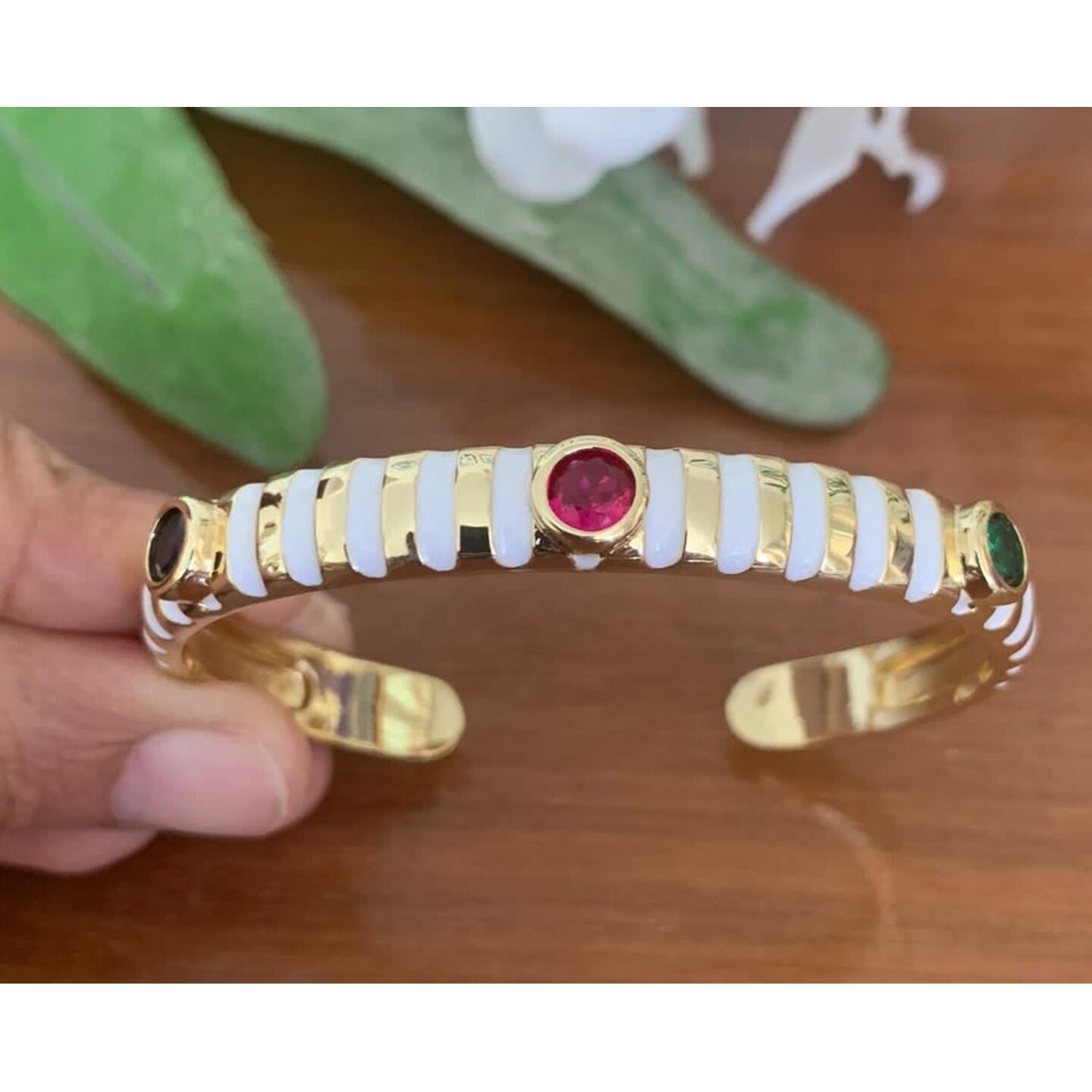 Kanish Gold and White Kada