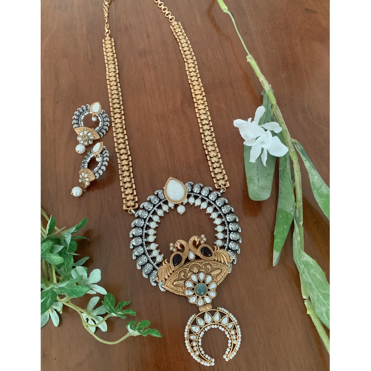 Mugdha Set - Baghore Collection