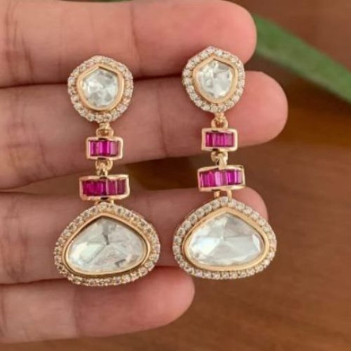 Aarachi Earring