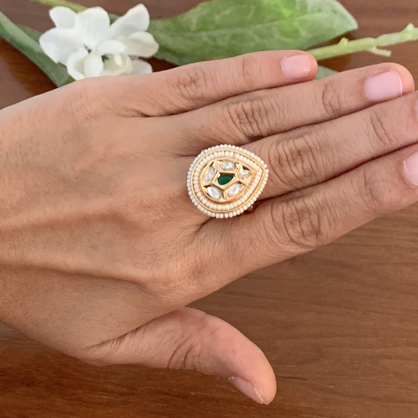 Aashi Kundan Ring
