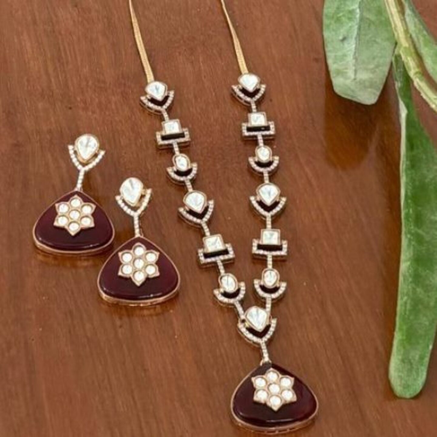 Kautirya Set
