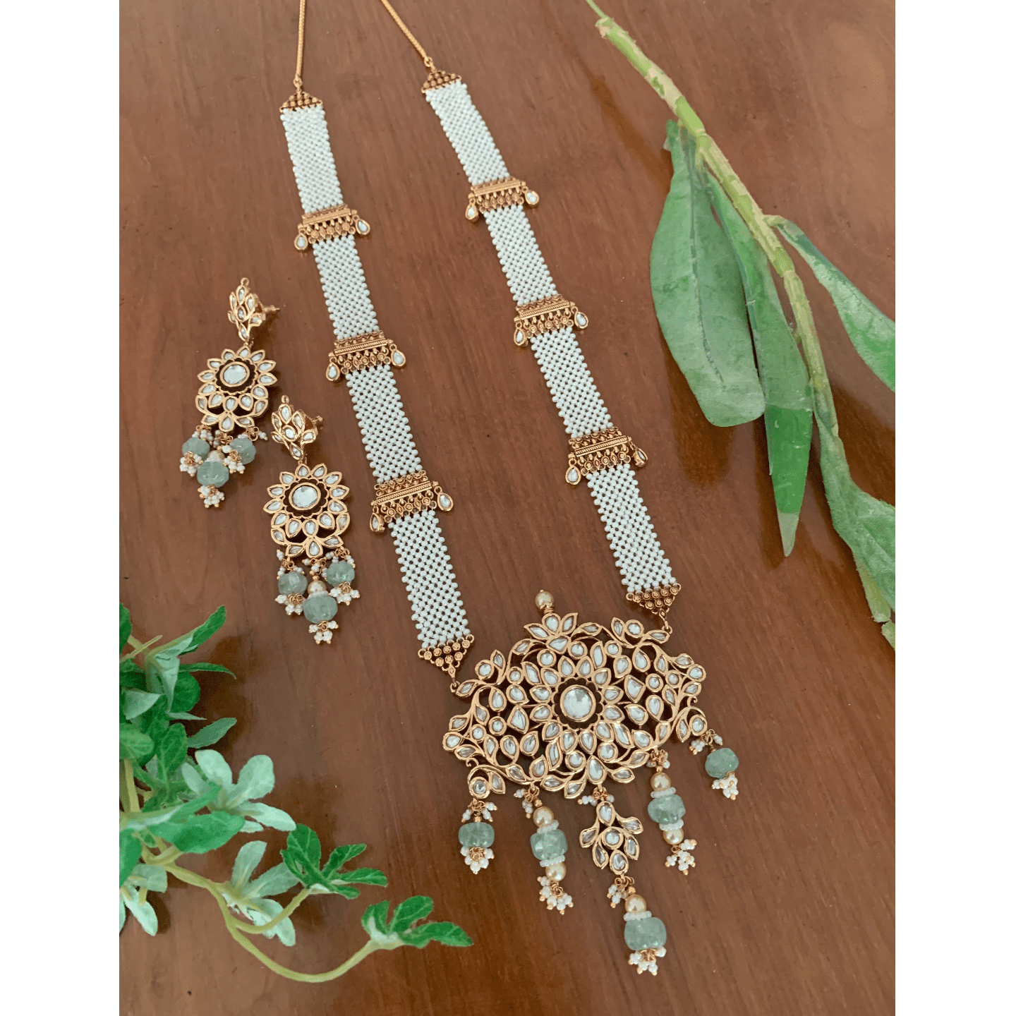 Maya Kundan Set