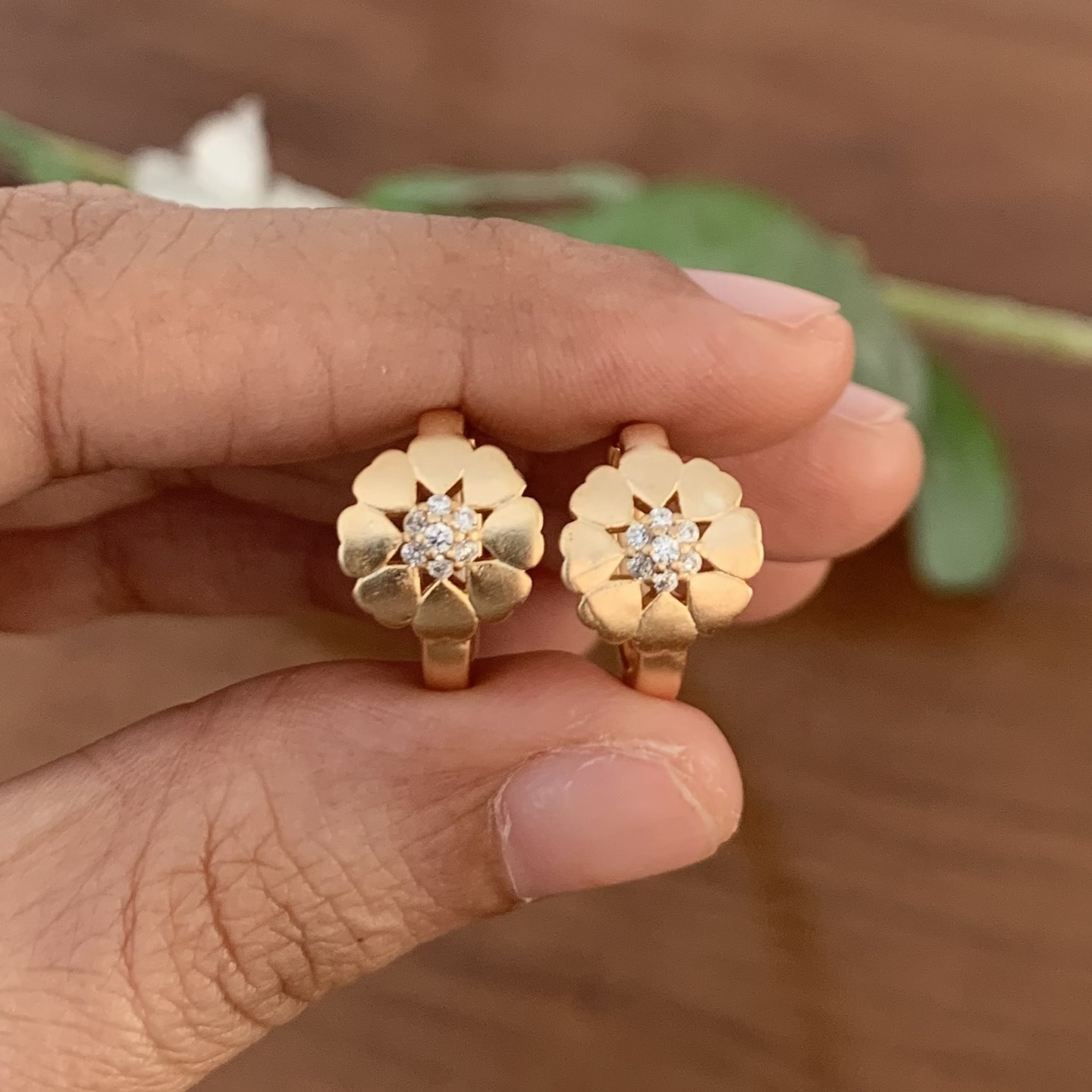 Vaani CZ Floral Bali Earring
