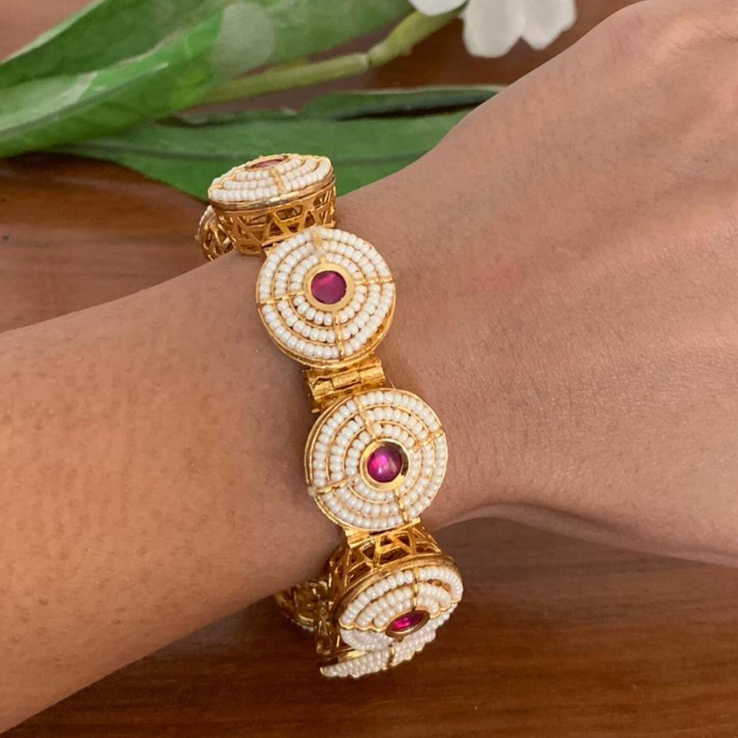 Tanvi Round Pacheli Bracelet