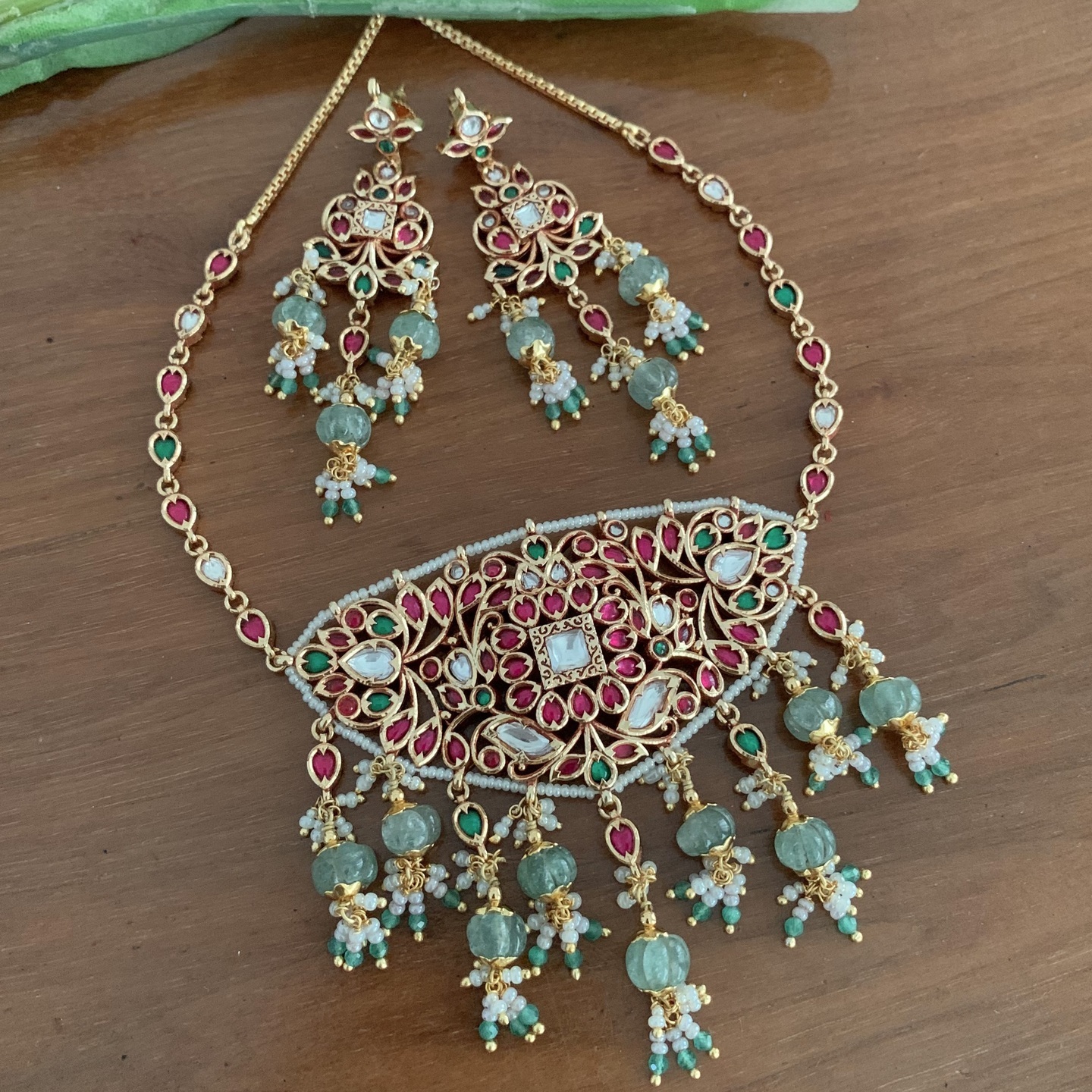 Mithila Kundan Set