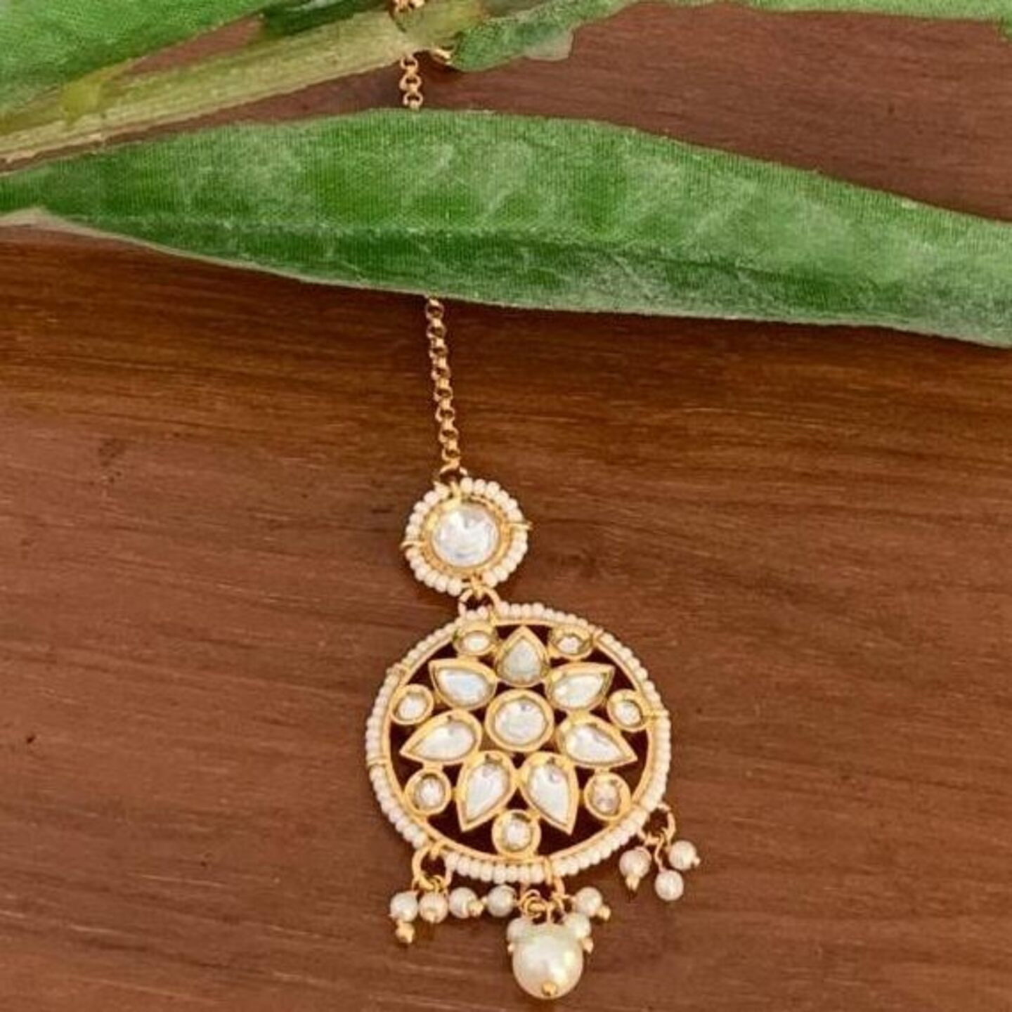Sia Polki Pearl Maang Teeka