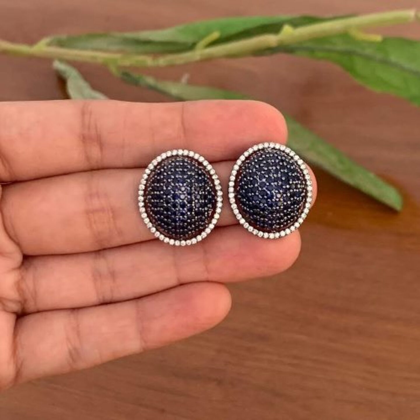 Neela Earring