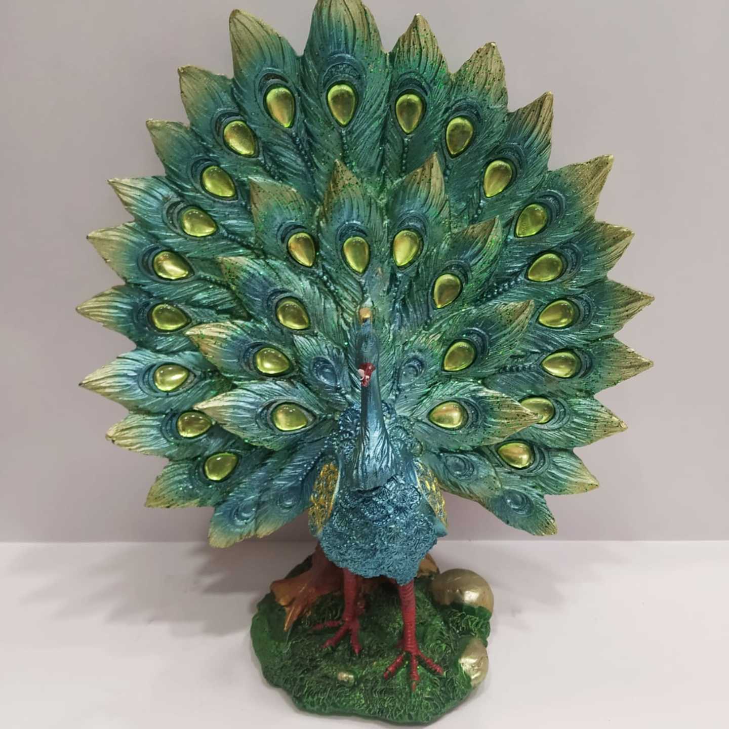 Peacock 004