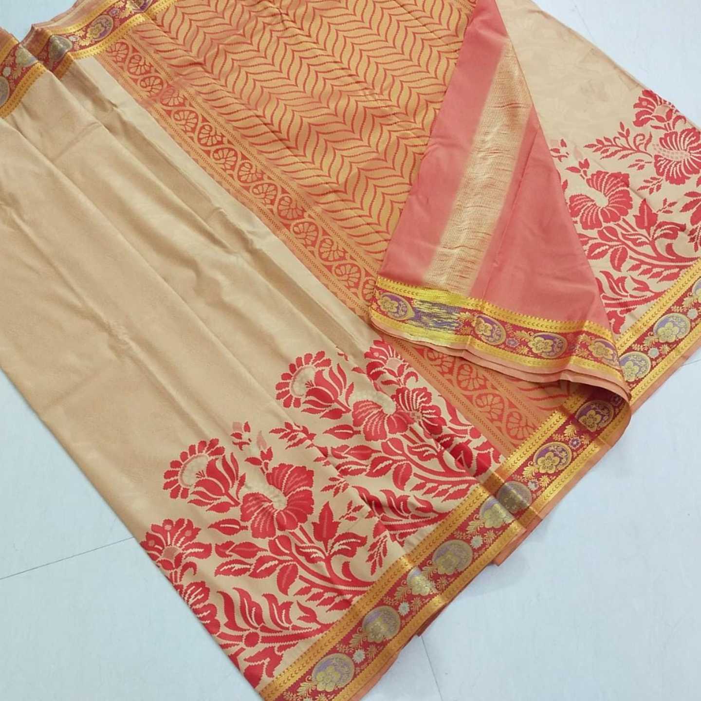 Shri Venkateshwara textiles Kancheepuram SemiSilk Wedding Sandal and Red Saree