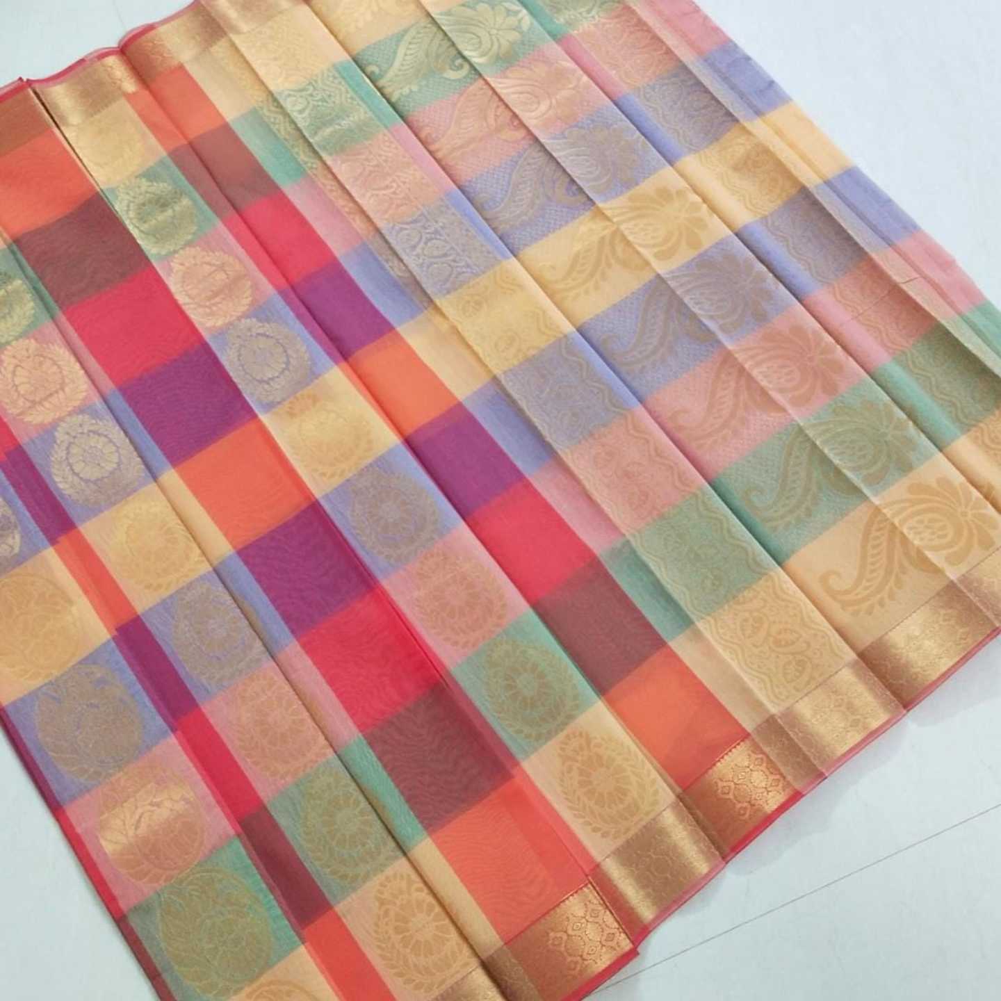 Shri Venkateshwara textiles Silk Cotton Multi colour Checked Saree