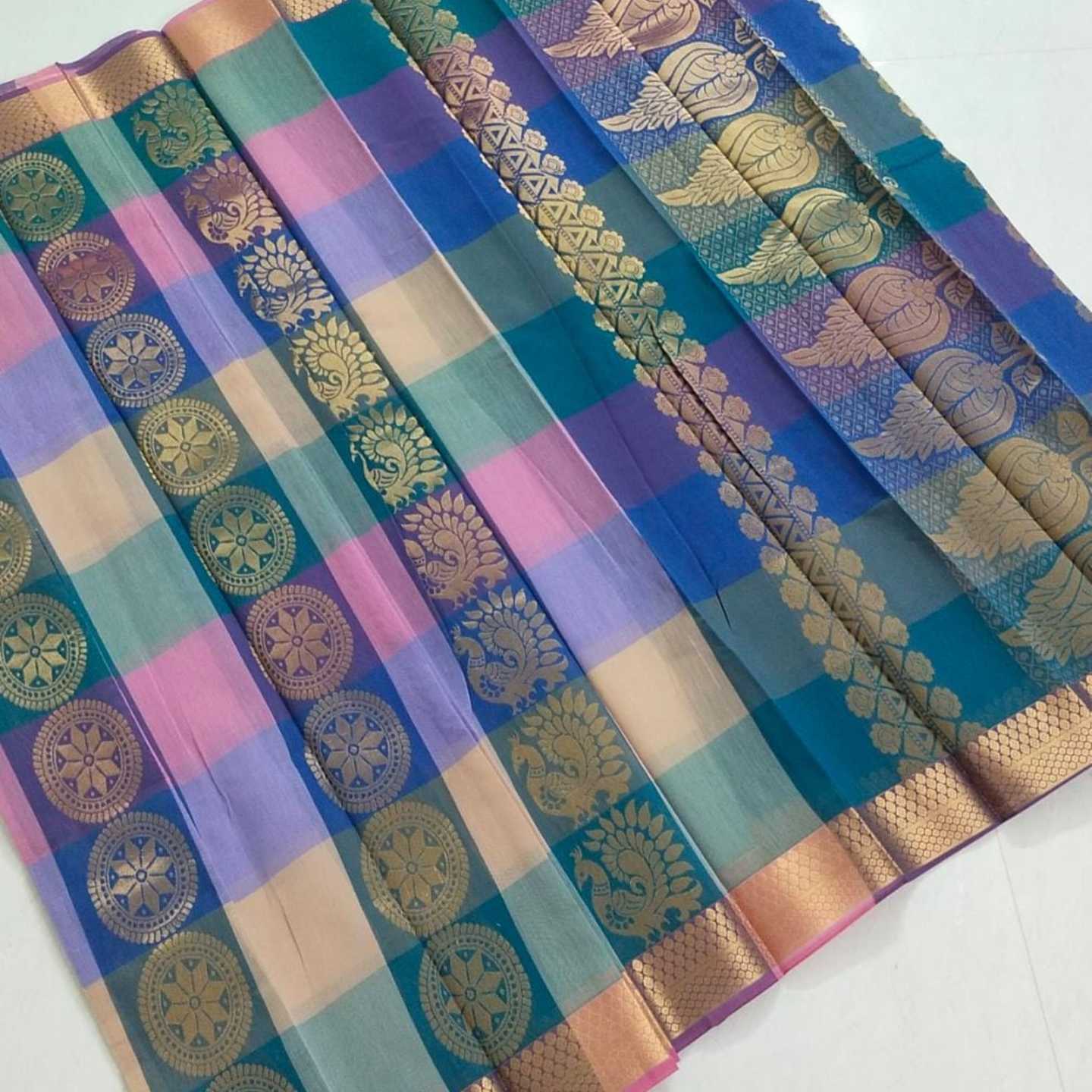 Shri Venkateshwara textiles Silk Cotton Multi colour Checked Saree