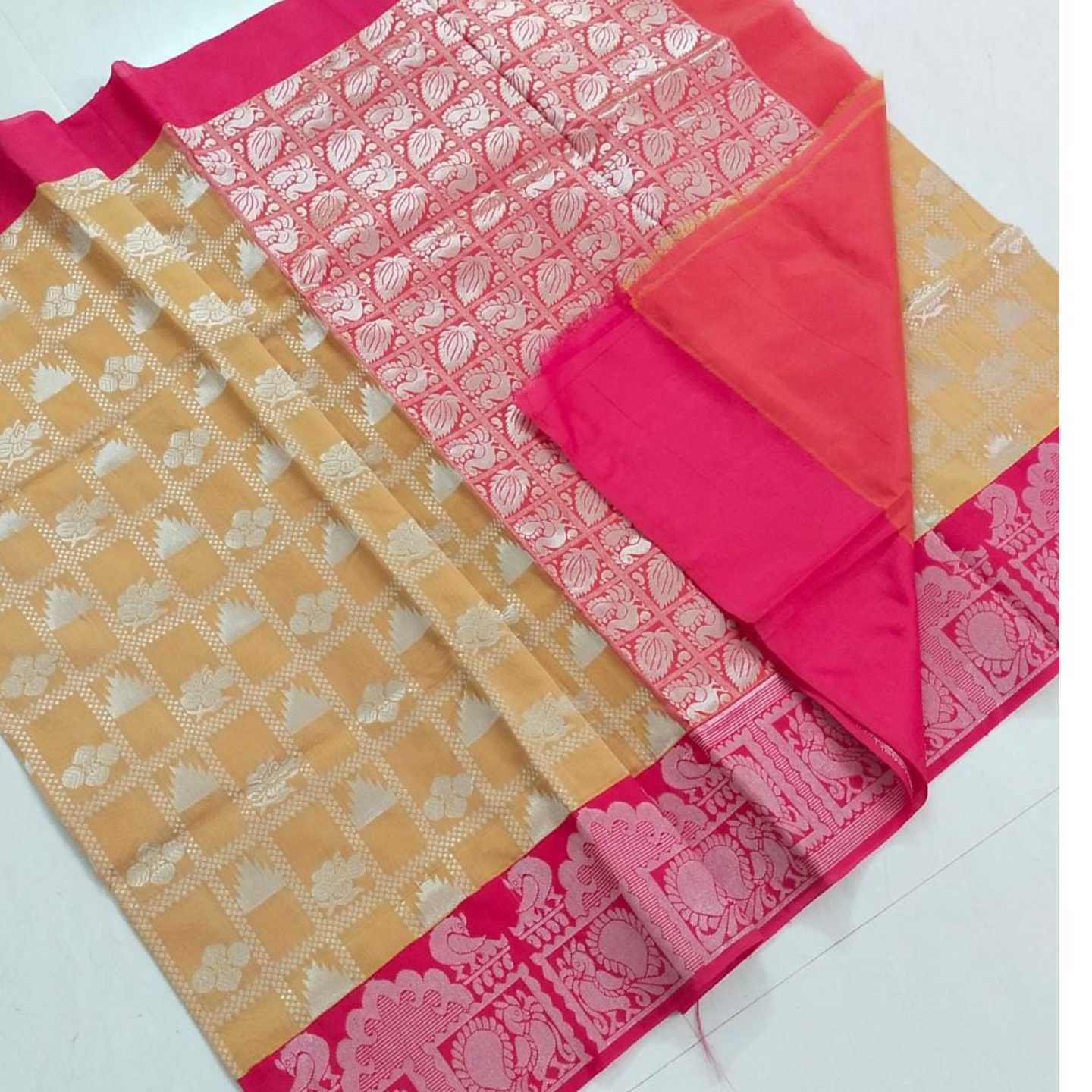 Shri Venkateshwara textiles  Fancy  korvai Cotton Navy Blue and Rose colour Saree