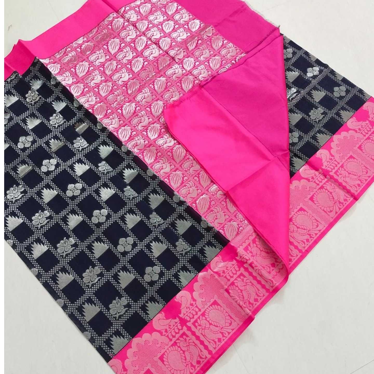 Shri Venkateshwara textiles  Fancy  korvai Cotton Black and Rose colour Saree