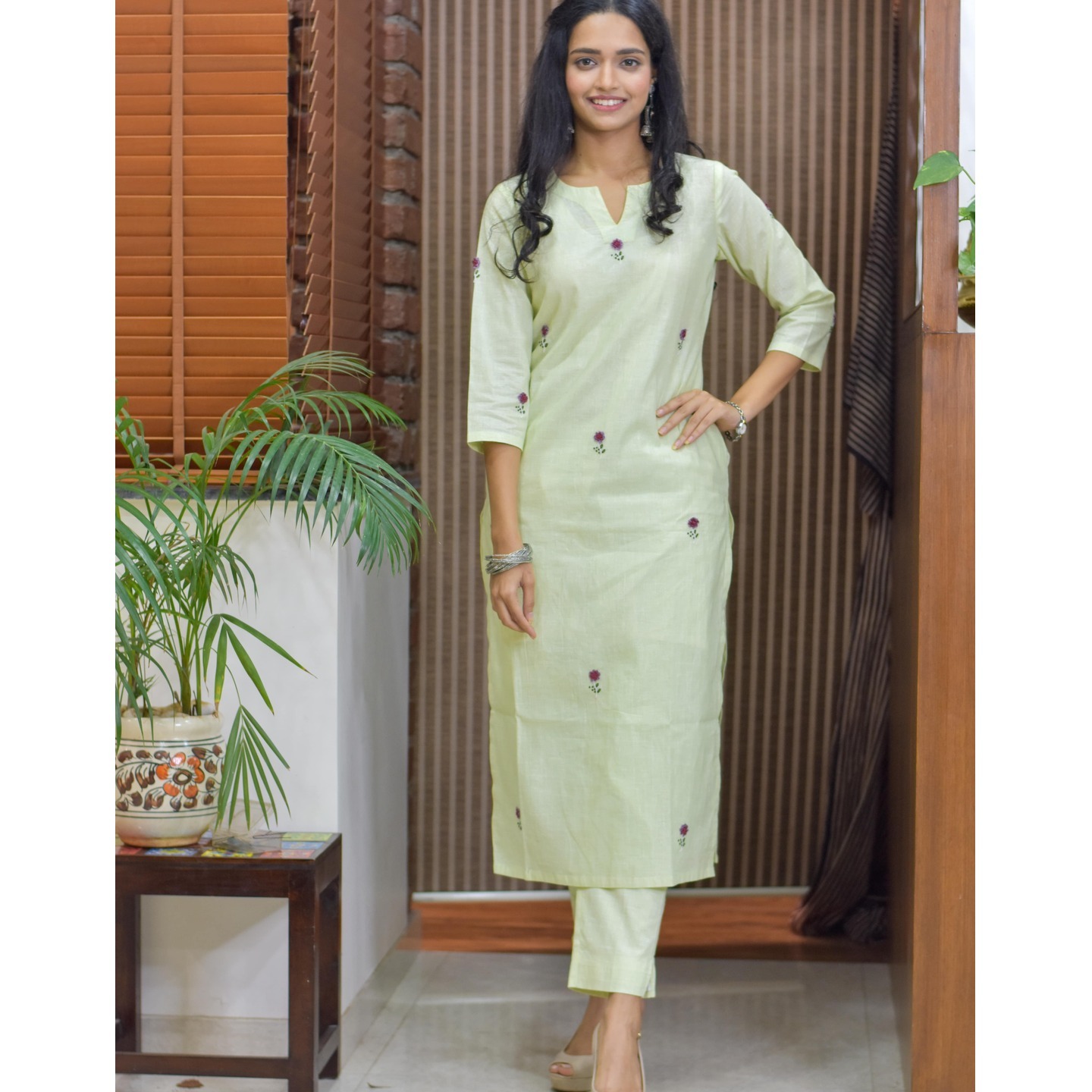 Women Lime embroidered Round neck Straight-fit Kurta with Pant