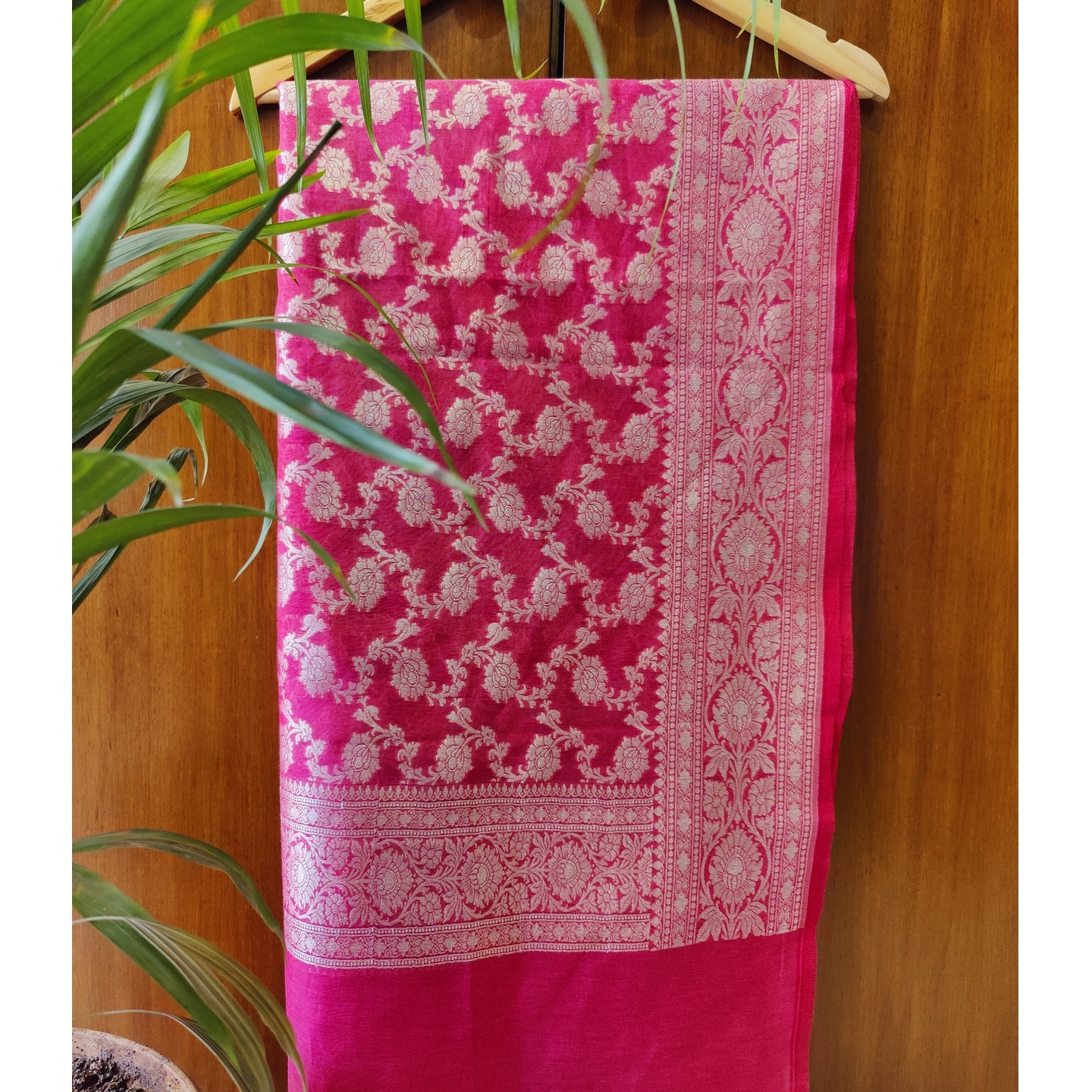 PINK BANARASI RESHAM DUPATTA