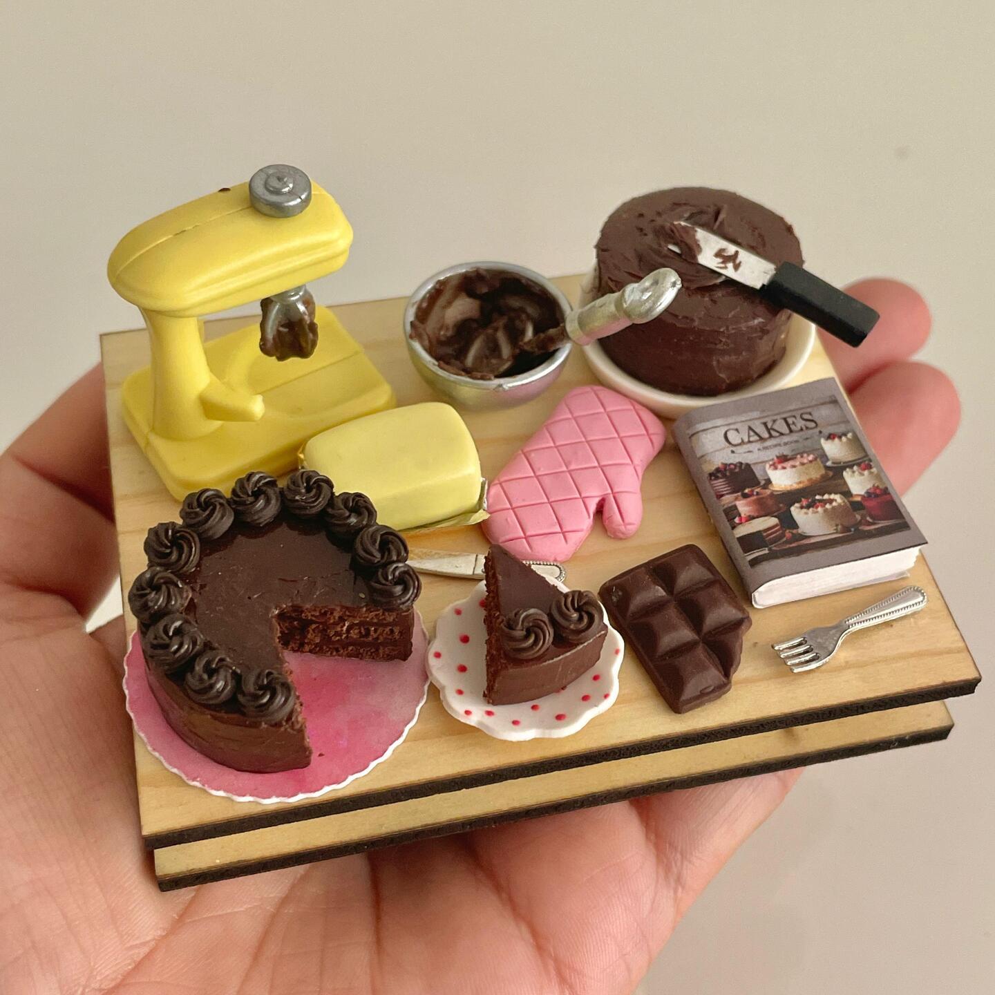 Miniature Frosted Chocolate Cake Platter 