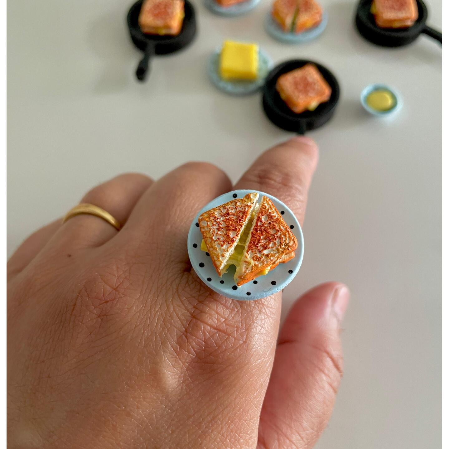 Miniature Cheese Sandwich Ring