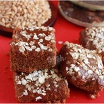 SUGARLESS WHOLE WHEAT VANILLA CAKE MADE WITH PALM JAGGERY 500 g