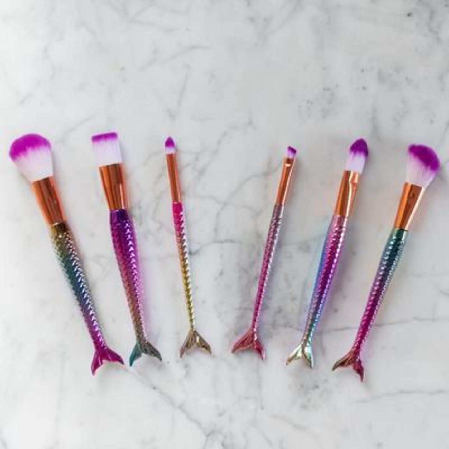 MERMAID MAKEUP BRUSH - (SET OF 6)