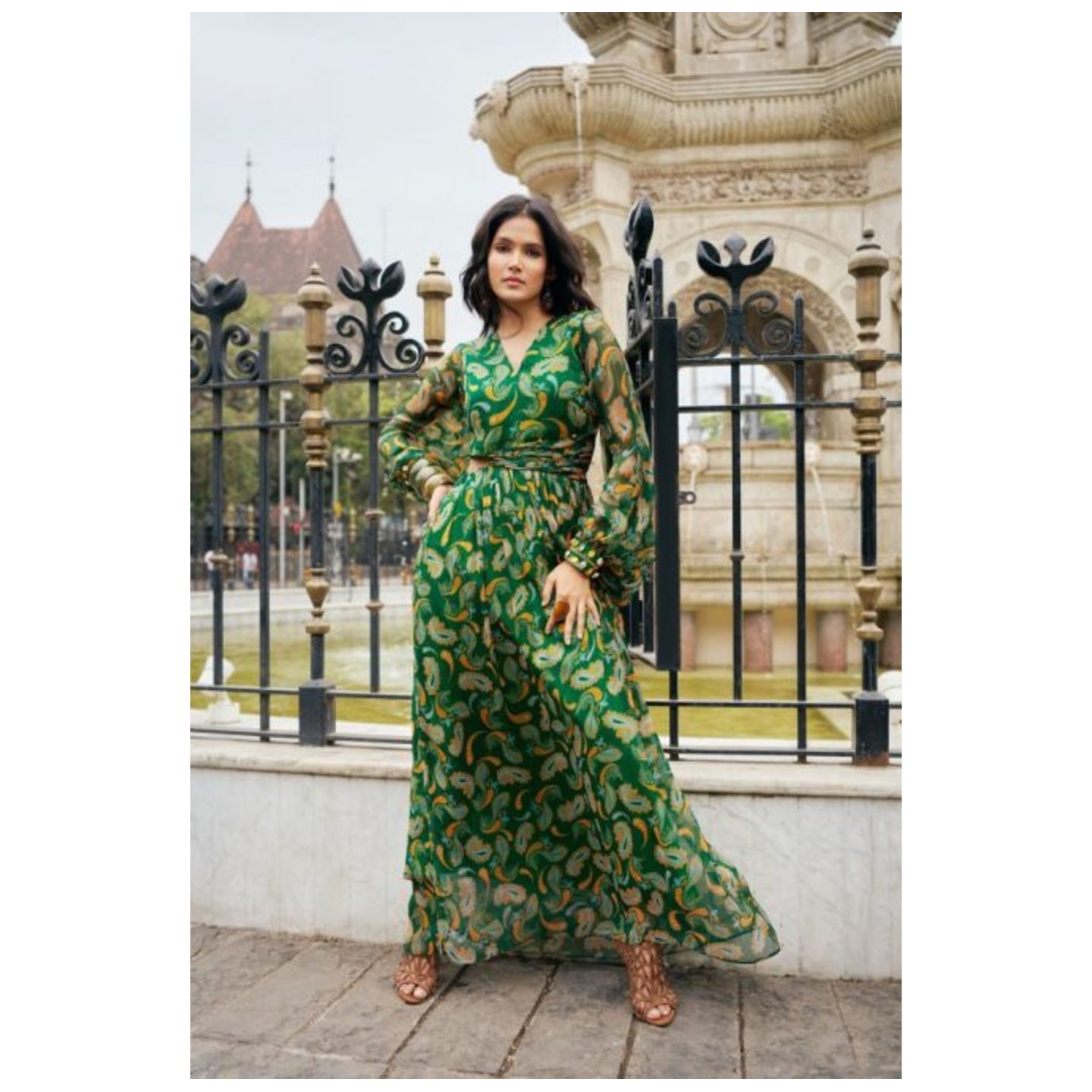 GREEN PAISLEY CUT-OUT MAXI DRESS