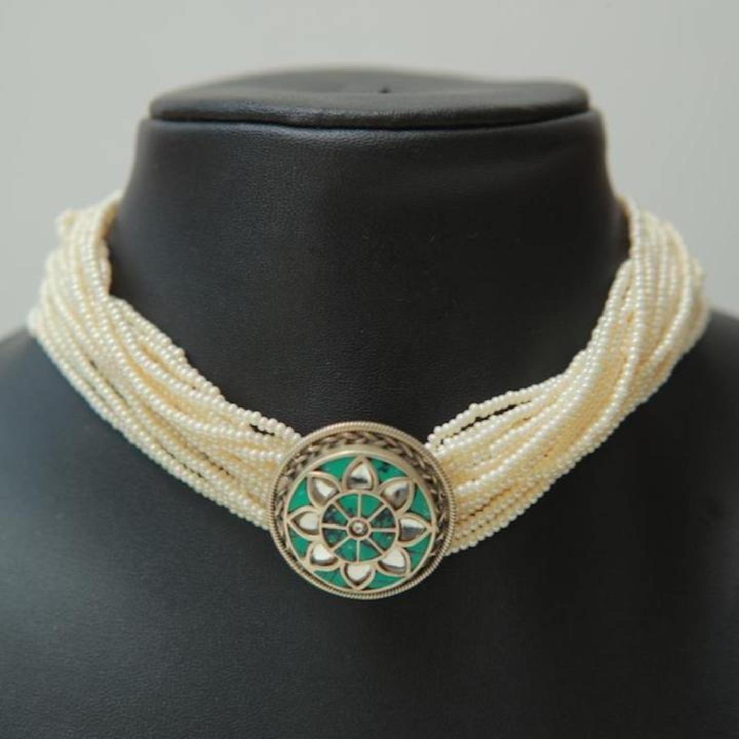 Pearl Choker with Turquoise Kundan Pendant