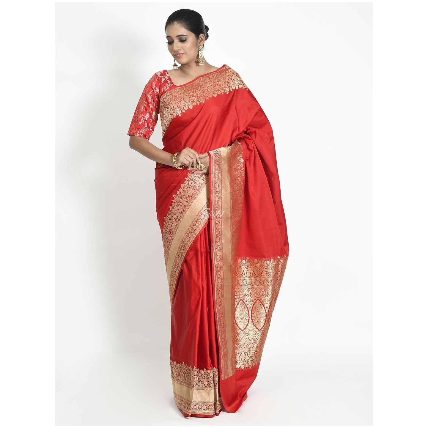 Red Plain Satin Silk Handloom Banarasi Saree