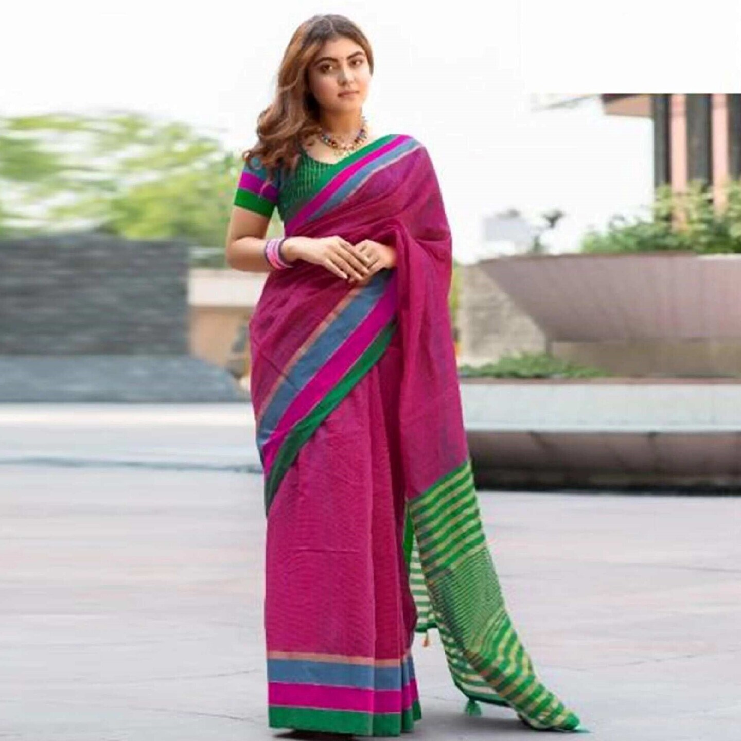 Breathtaking Dark Pink Colored Festive Wear Woven Cotton Saree