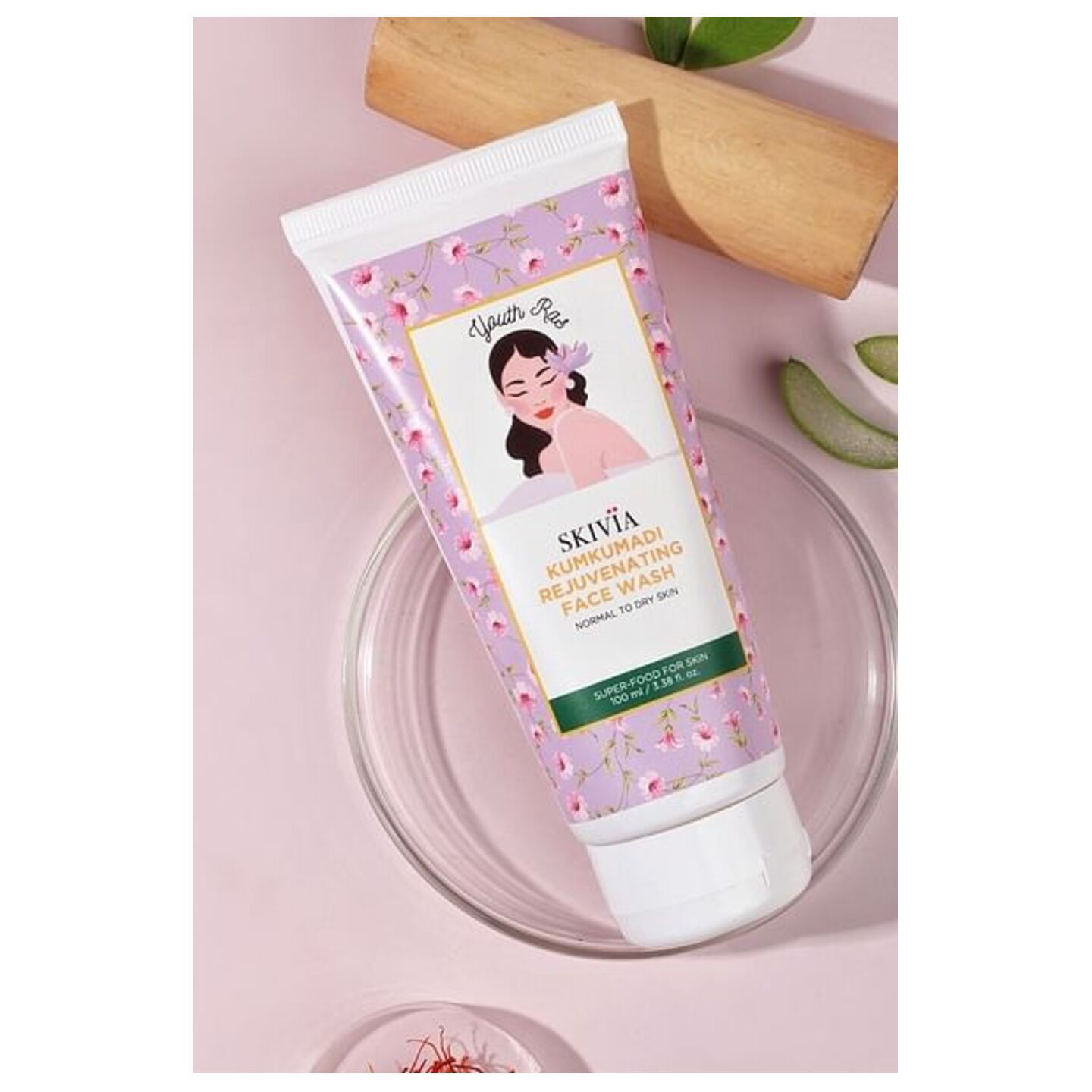 Skivia Kumkumadi Rejuvenating Face Wash with Aloe Vera & Neem - 100 ml