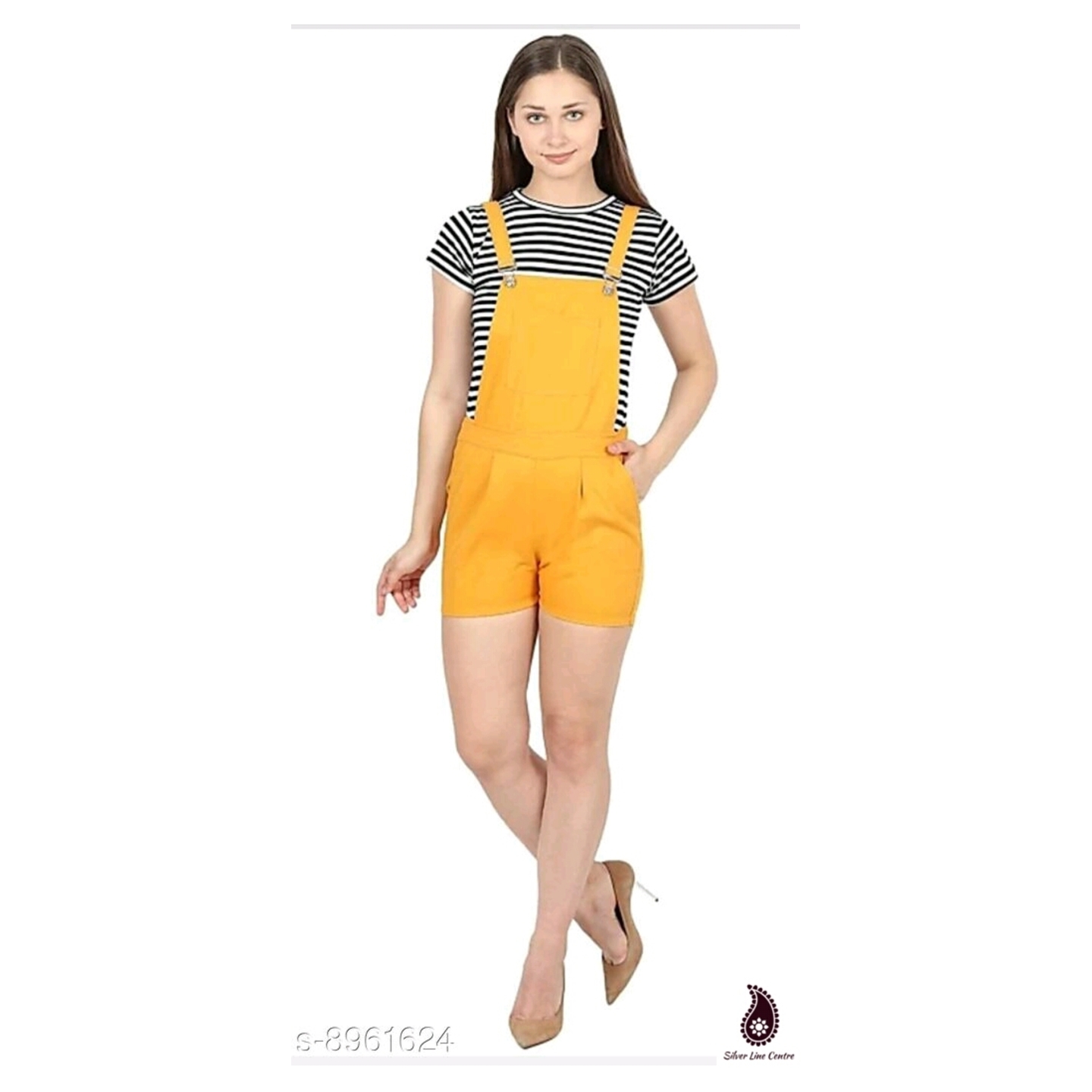 Urbane Fashionable Hot Pant With T Shirt