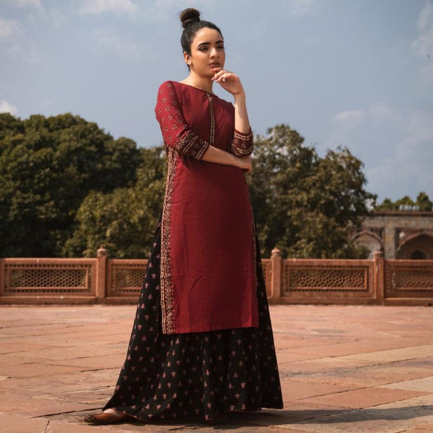 Maroon Side Detailed Kurta with Black Skirt