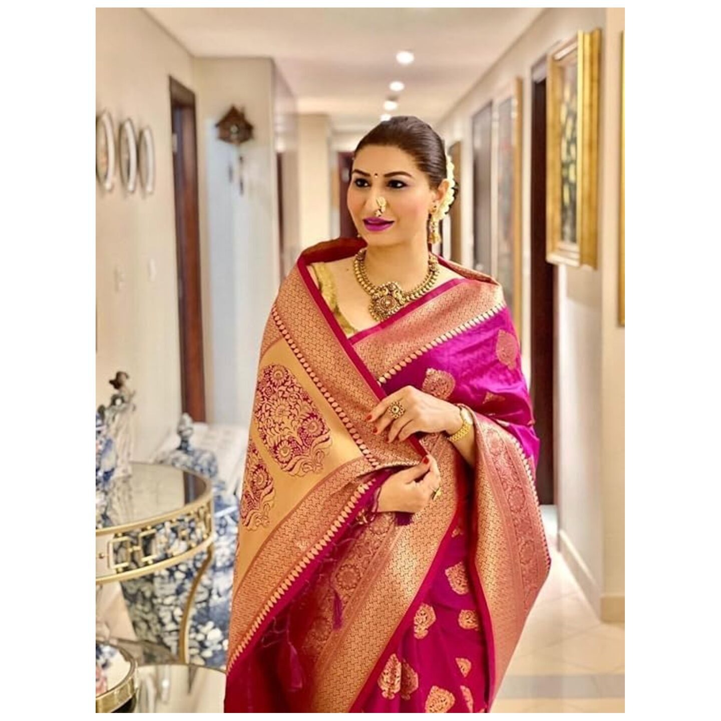 Luxurious Women's Kanjivaram Soft Silk Banarasi Saree with Matching Blouse in Rich Maroon with Golden Patterns 